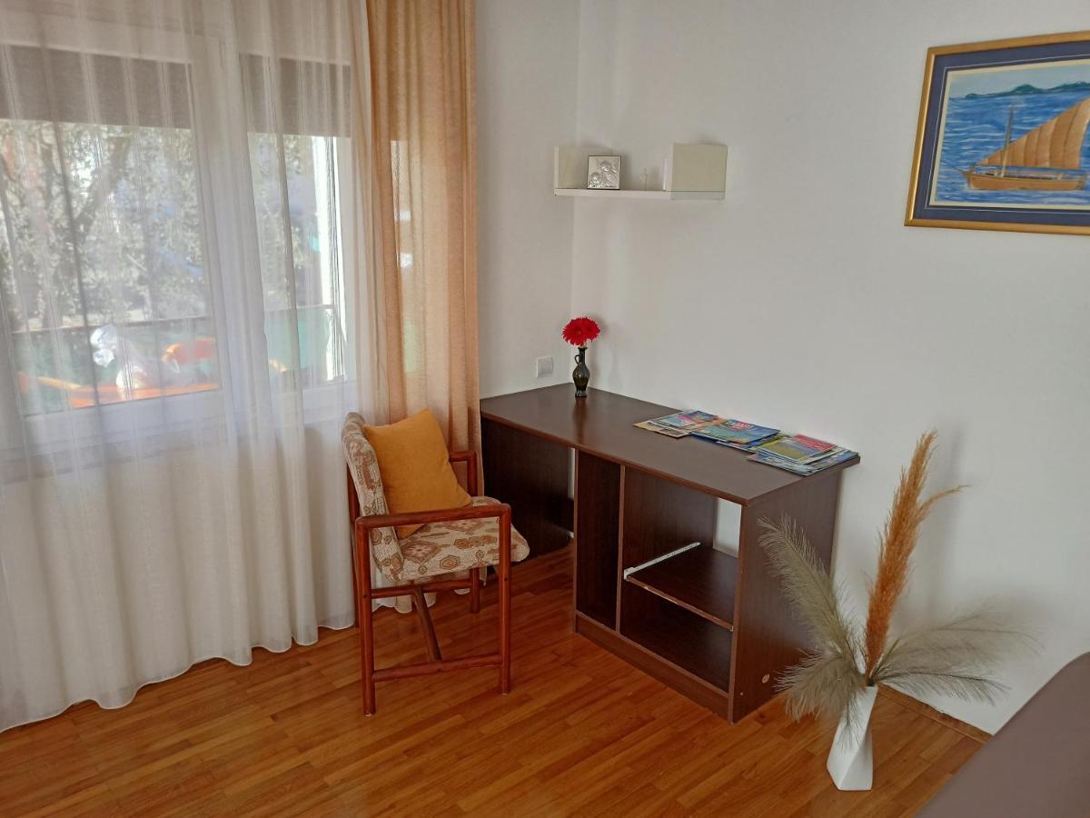 Apartment Tomas,,,Spacious House With Private Parking,Terrace,5G Internet,,,,, Zadar Buitenkant foto
