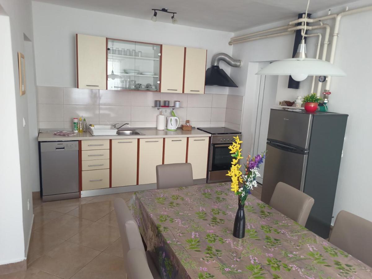 Apartment Tomas,,,Spacious House With Private Parking,Terrace,5G Internet,,,,, Zadar Buitenkant foto